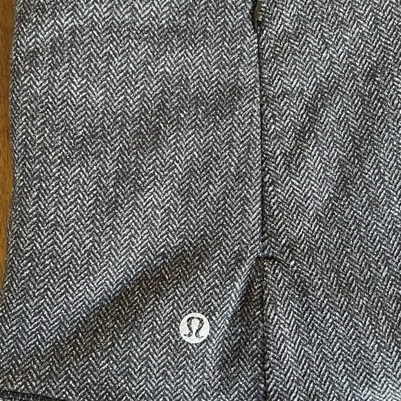 Lululemon long sleeve sweater gray herringbone size 8 - Picture 6 of 8